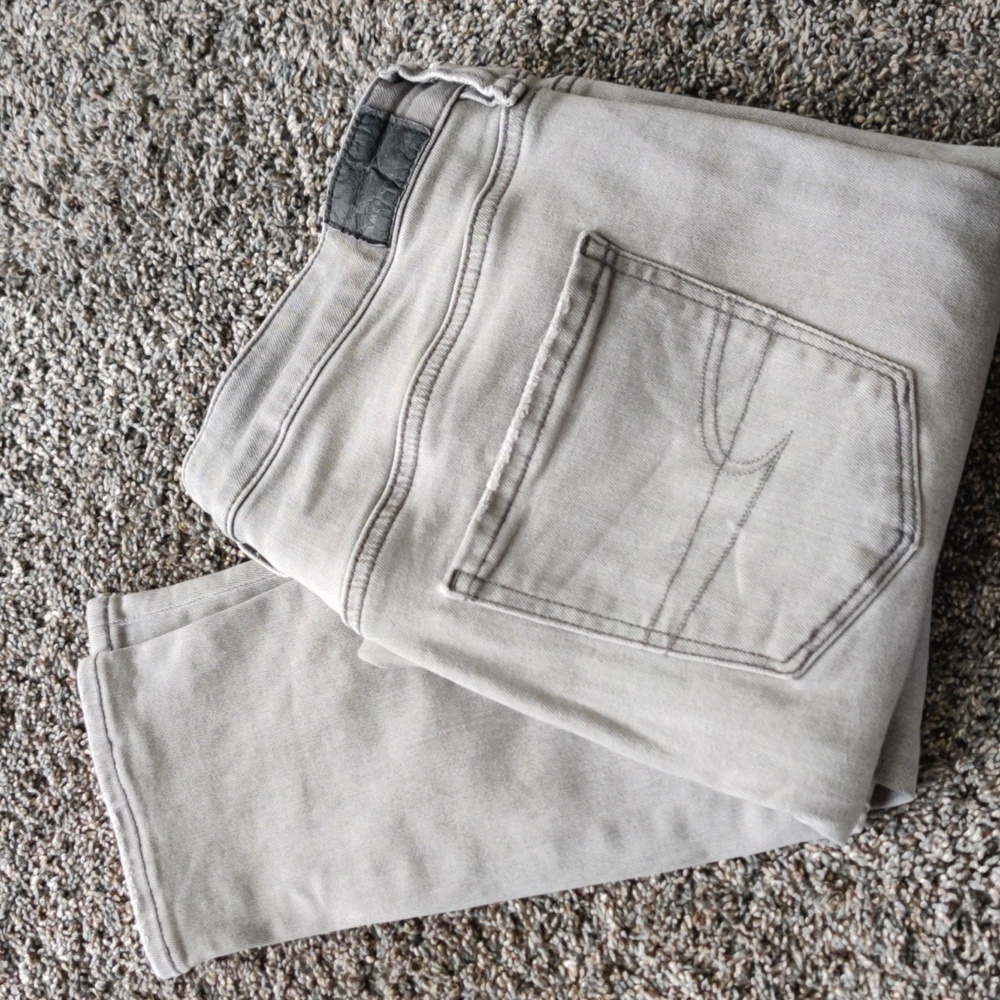American Eagle distressed skinny jeans